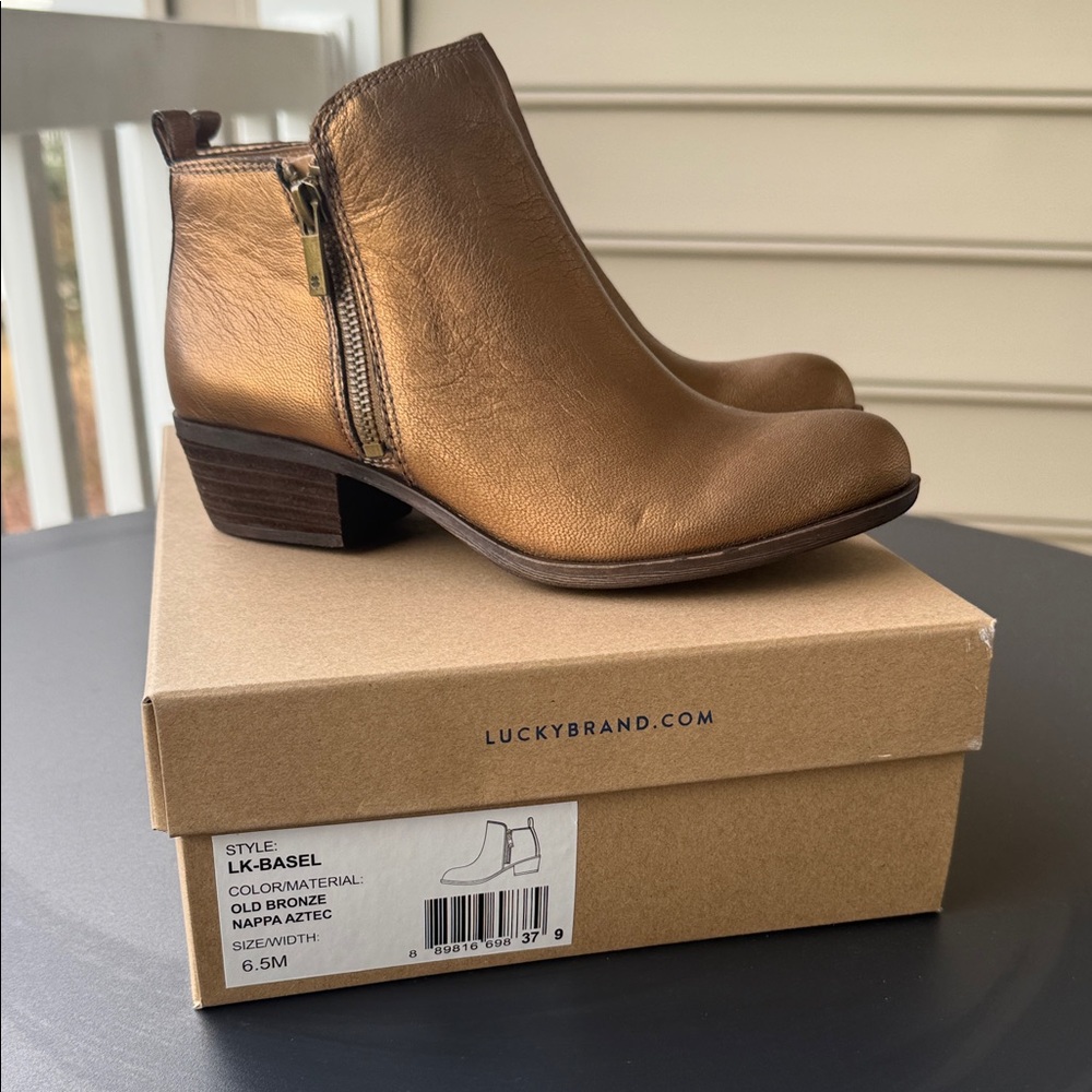 Lucky Brand Women's Gold Ankle Booties